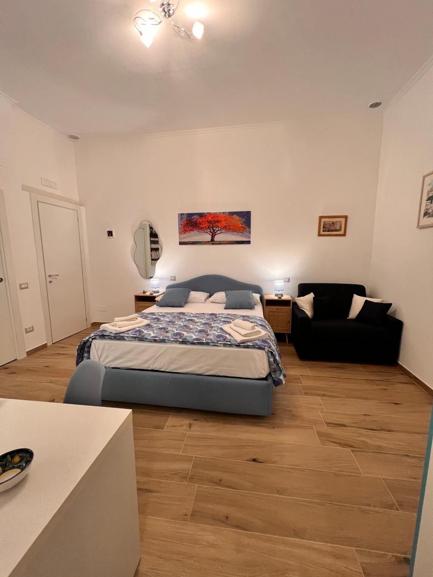 萨莱诺Eric'S House公寓 外观 照片