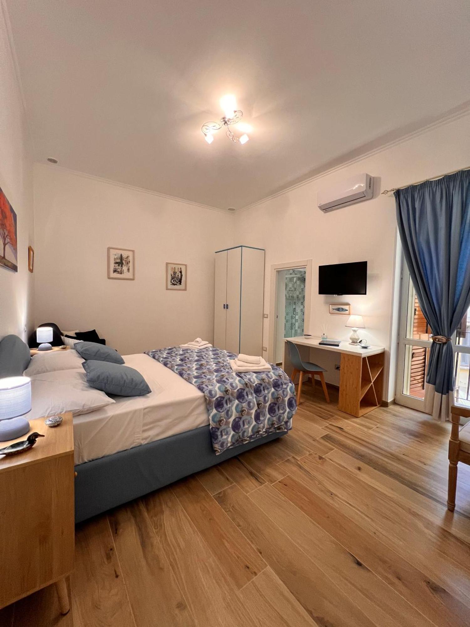 萨莱诺Eric'S House公寓 外观 照片